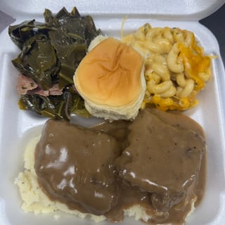 Hamburger Steak with Garlic Mashed Potatoes and Gravy Combo